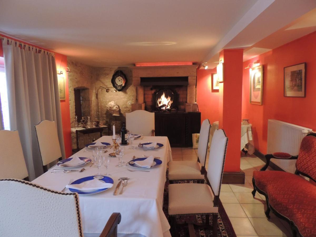 Le Jardin Des Cygnes Bed & Breakfast Pineuilh Dış mekan fotoğraf